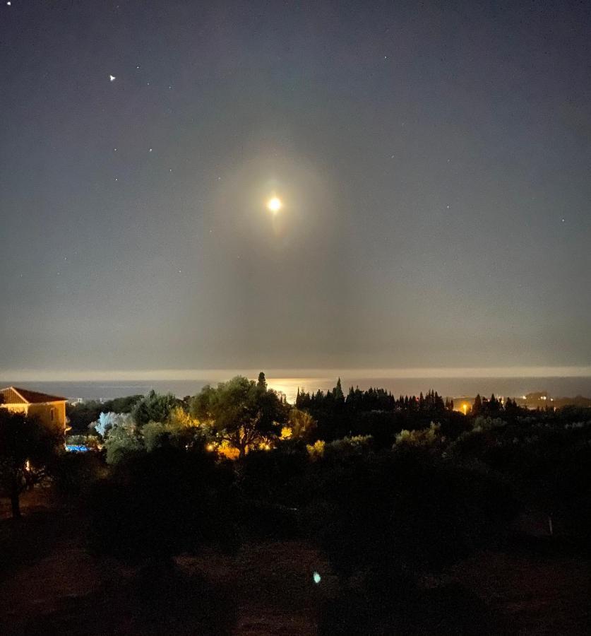 Moulinos Loft Lägenhet Svoronata Exteriör bild